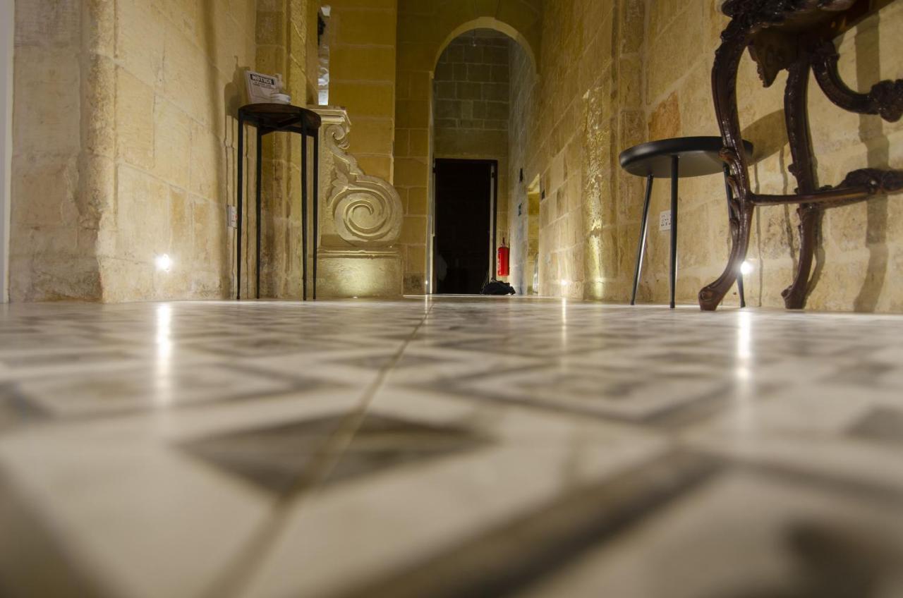 Senglea Suites Exteriör bild