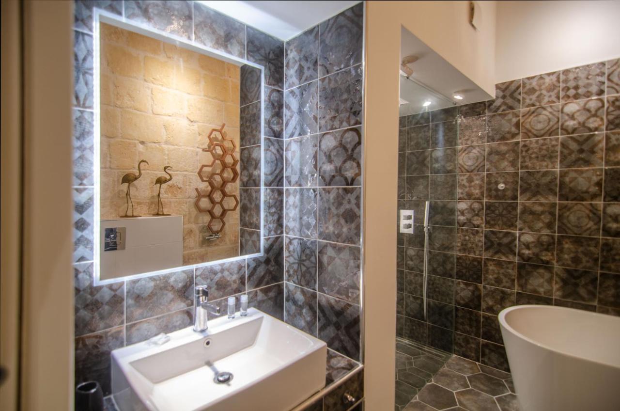 Senglea Suites Exteriör bild