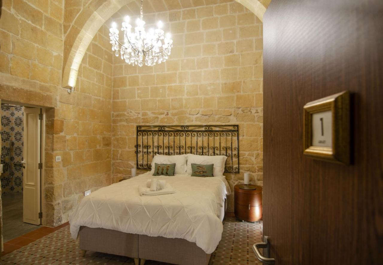 Senglea Suites Exteriör bild